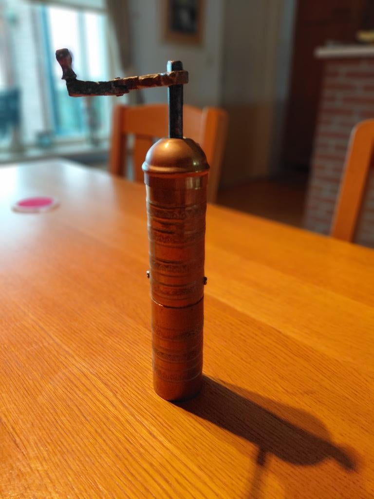 Turkse messing koffiemolen, Antiek en Kunst, Antiek | Koper en Brons, Ophalen