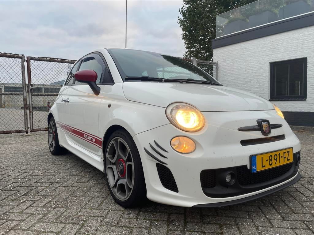 Fiat 500 1.4 Abarth !NIEUWE DISTRIBUTIE RIEM!, Voorwielaandrijving, 15 km/l, 40 €/maand, 4 cilinders