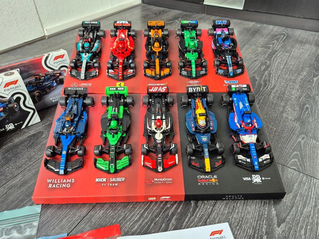 Complete Set LEGO Speed Champions F1 + Collectors Display!, Kinderen en Baby's, Speelgoed | Duplo en Lego, Ophalen of Verzenden