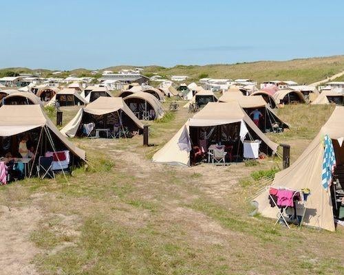 Gezocht: ITGWO Stortemelk Huurtent of 2x kampeervouchers, Caravans en Kamperen, Tenten, Ophalen of Verzenden