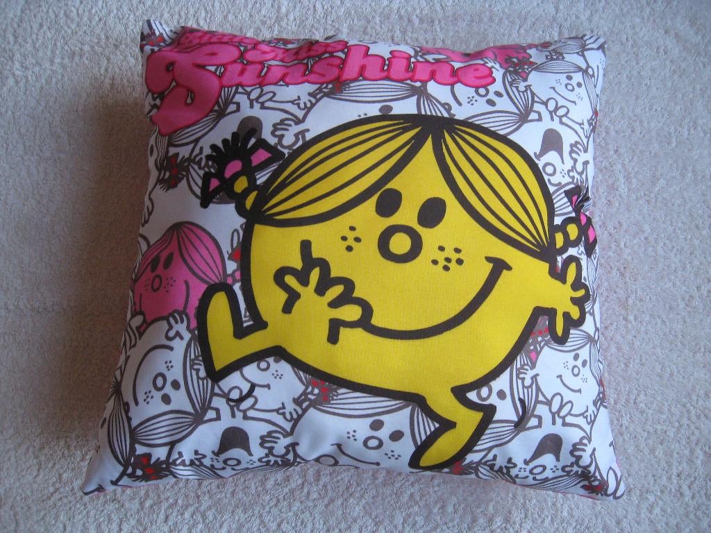 Roger Hargreaves - Kussentje Little Miss Sunshine, Verzamelen, Ophalen of Verzenden, Overige figuren, Gebruikt, Gebruiksvoorwerp