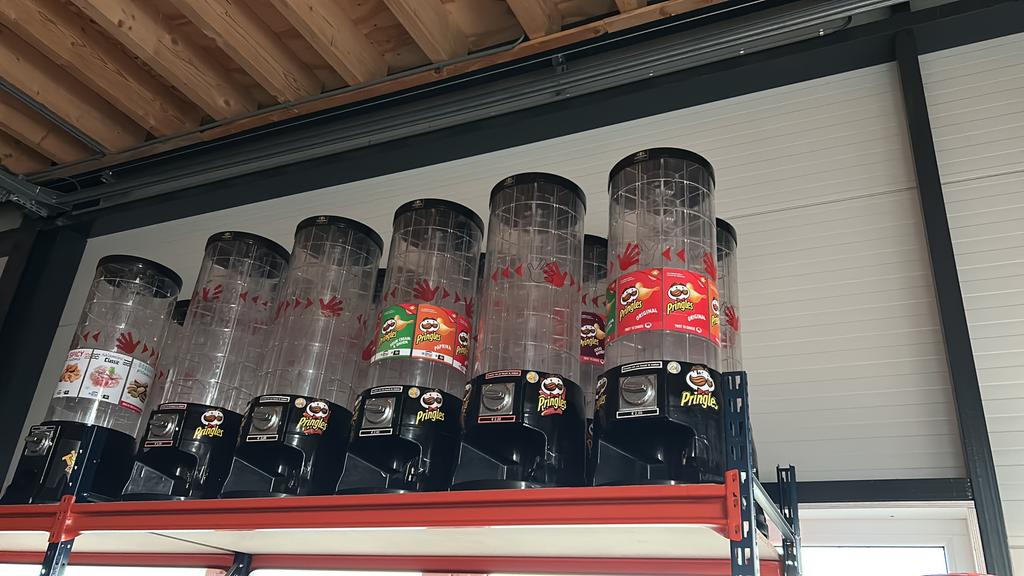 Pringles automaten, Ophalen, Gebruikt, Nb, Nb