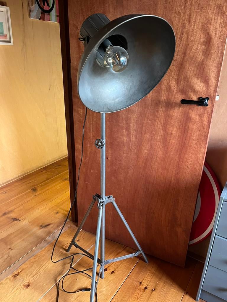 Industriële staande lamp, Ophalen of Verzenden, Zo goed als nieuw, 150 tot 200 cm