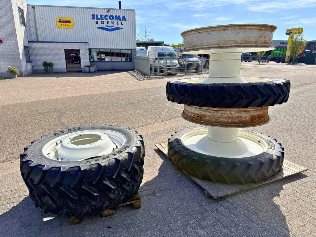 BKT Set Dubbellucht Cultuurwielen, Gebruikt