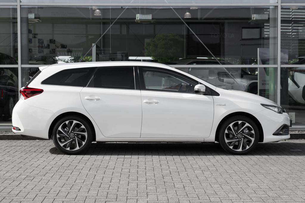Toyota Auris 1.8 HYBRID TOURING SPORTS CVT, Stof, Gebruikt, Euro 6, Wit