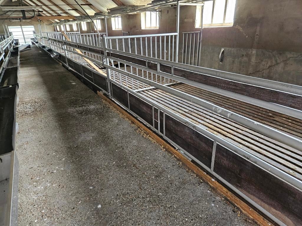 Stalinrichting kalverstal, Dieren en Toebehoren, Stalling en Weidegang