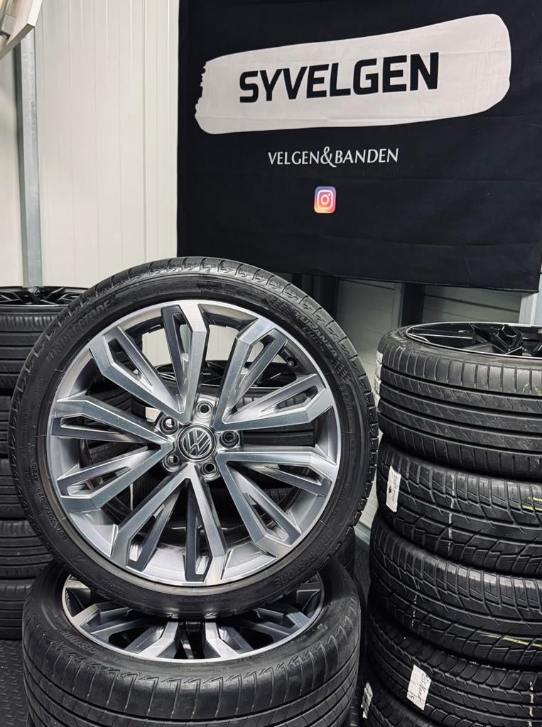 18” Orig. VW Montego Velgen 5x112 + 225/40/18 Zomerbanden!!, Ophalen, 18 inch, Gebruikt, Banden en Velgen