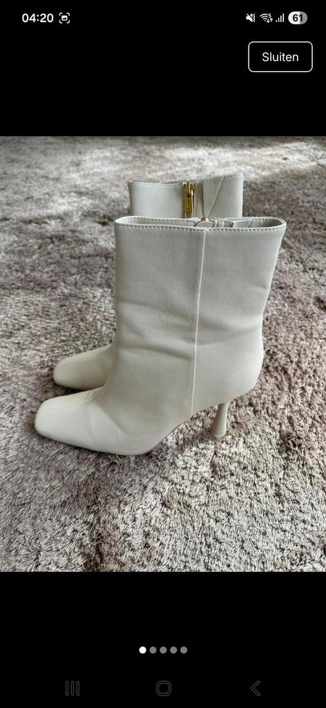 Witte enkellaarsjes met hak. Josh v hakken, Wit, Lage of Enkellaarzen, Ophalen of Verzenden, Onbekend