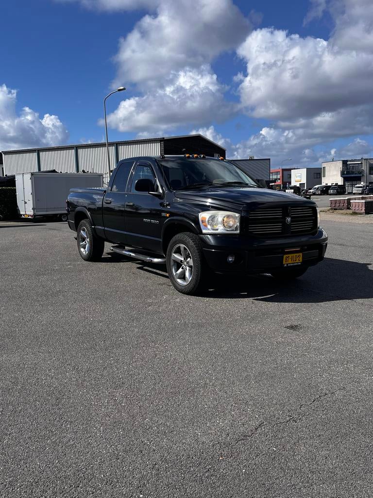 Dodge 2008, 5654 cc, Origineel Nederlands, 350 pk, Particulier