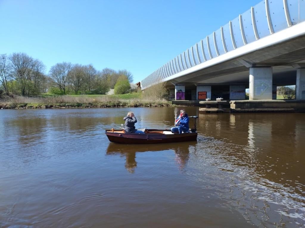 kleine elektrische houten sloep met trailer, Watersport en Boten, Ophalen, Tot 10 pk, Elektrisch, Hout