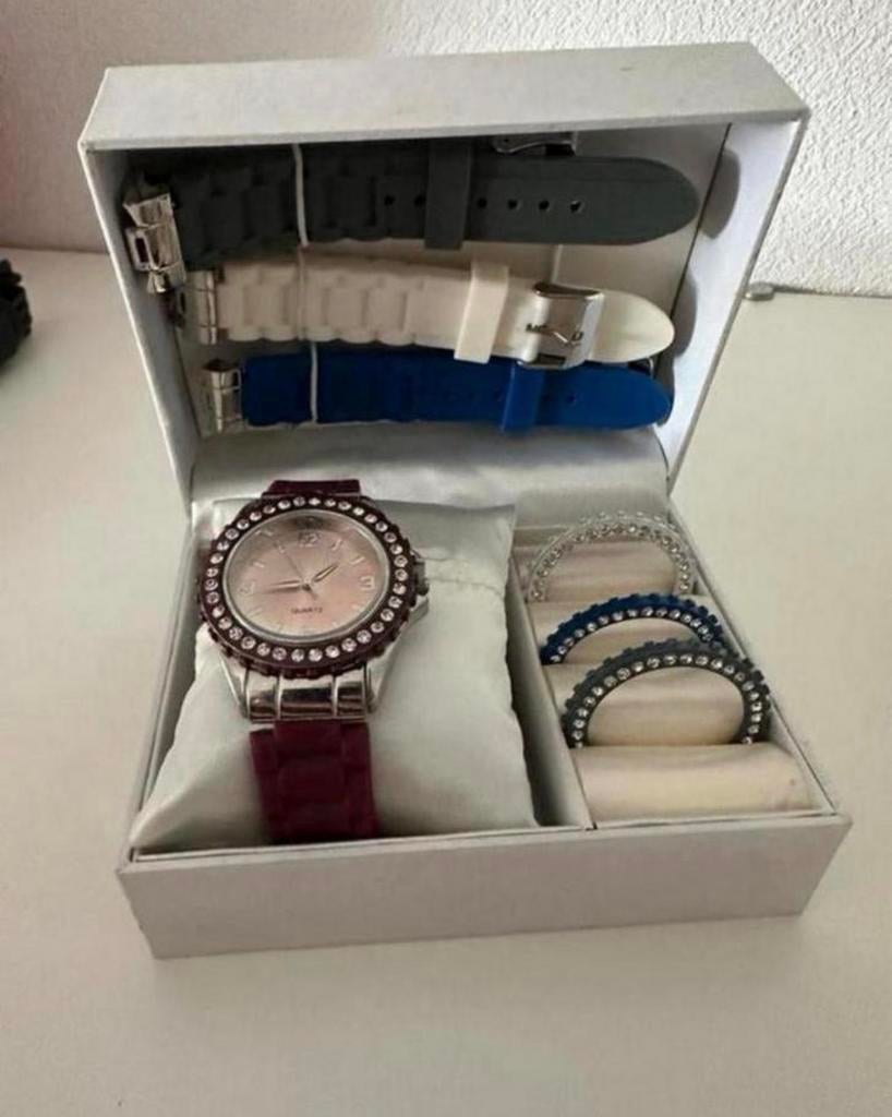 Horloge met verwisselbare frontjes en bandjes, Ophalen of Verzenden, Zo goed als nieuw