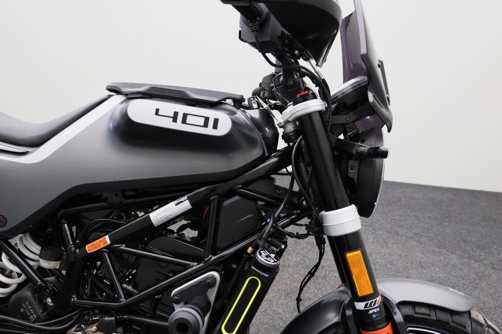 Husqvarna Svartpilen 401 2022 1e eigenaar | A2 32KW | Handva - foto 2