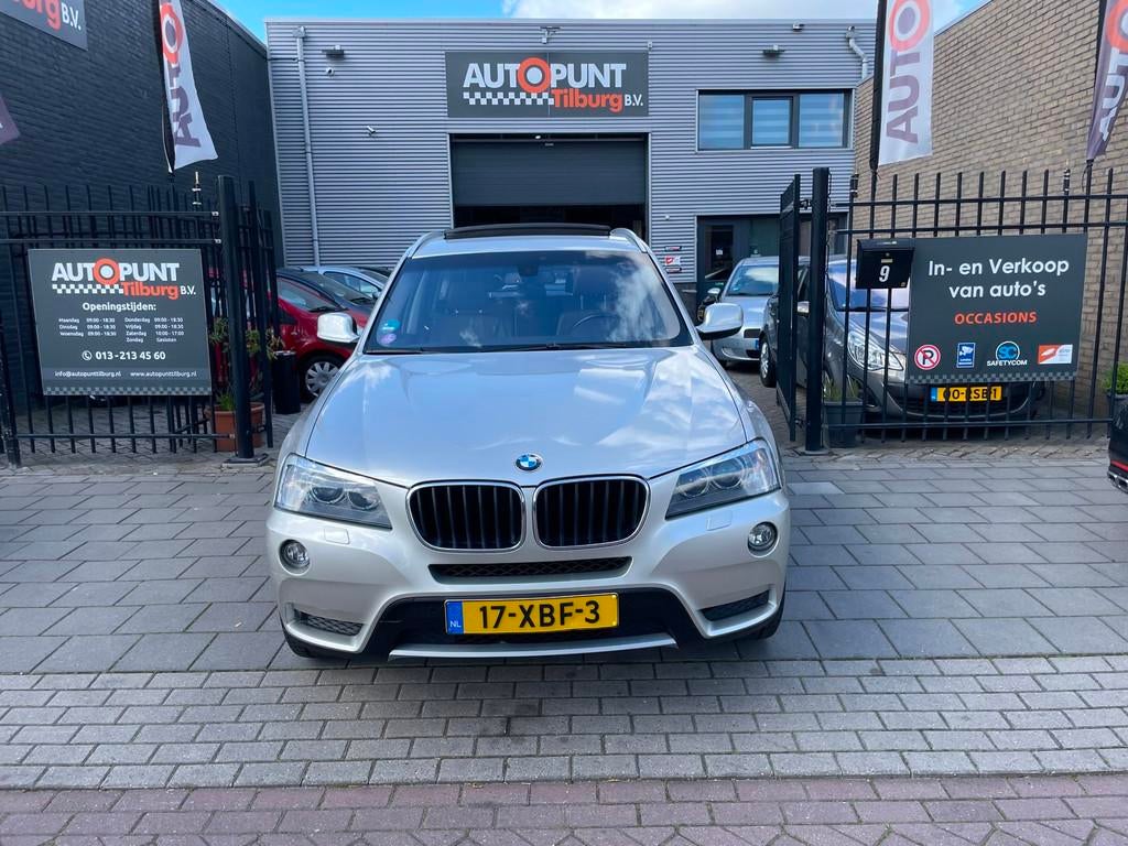 BMW X3 XDrive20i High Executive 2e Eigenaar! Trekhaak Airco, Euro 5, Gebruikt, 4 cilinders, Bedrijf