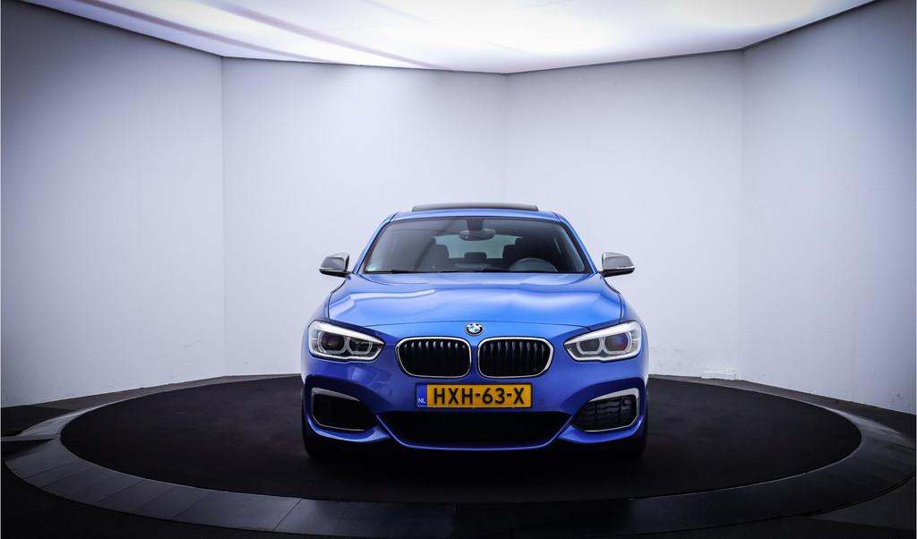 BMW 1-serie M140i Edition Shadow Executive SCHUIFD. | STOELV, Achterwielaandrijving, Gebruikt, Zwart, Blauw