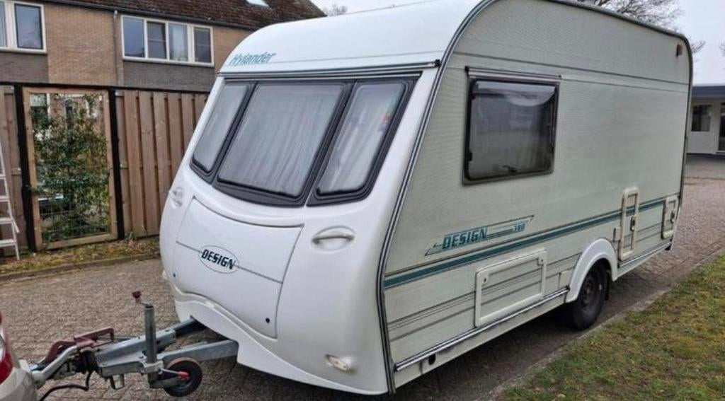 Hymer Design 180 Caravan - Compact en Compleet, Caravans en Kamperen, Caravans, Standaardzit, 75 kg, Omvormbare zithoek, Particulier