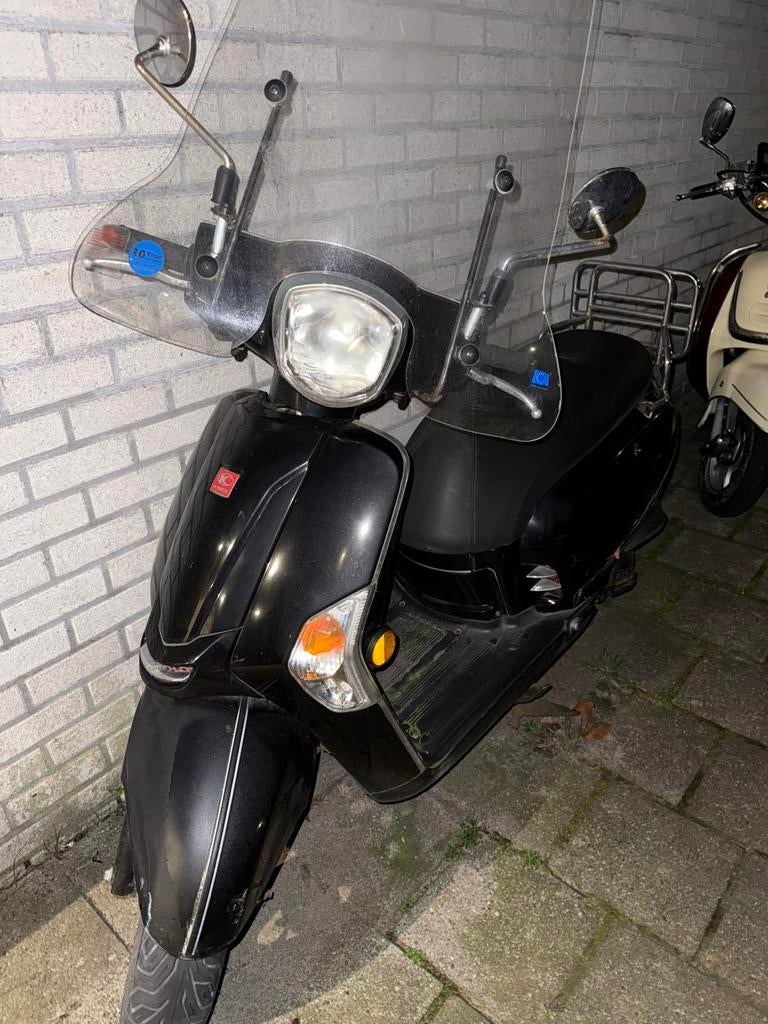 Kymco Like TT 2015 – loop/sloop – start niet, Fietsen en Brommers, Scooters | Kymco, Gebruikt, Maximaal 45 km/u, Benzine, Ophalen