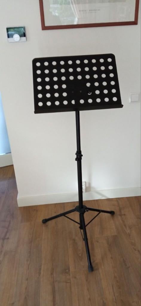 K&M grote muziekblad houder, Ophalen of Verzenden, Zo goed als nieuw, Muziekstandaard