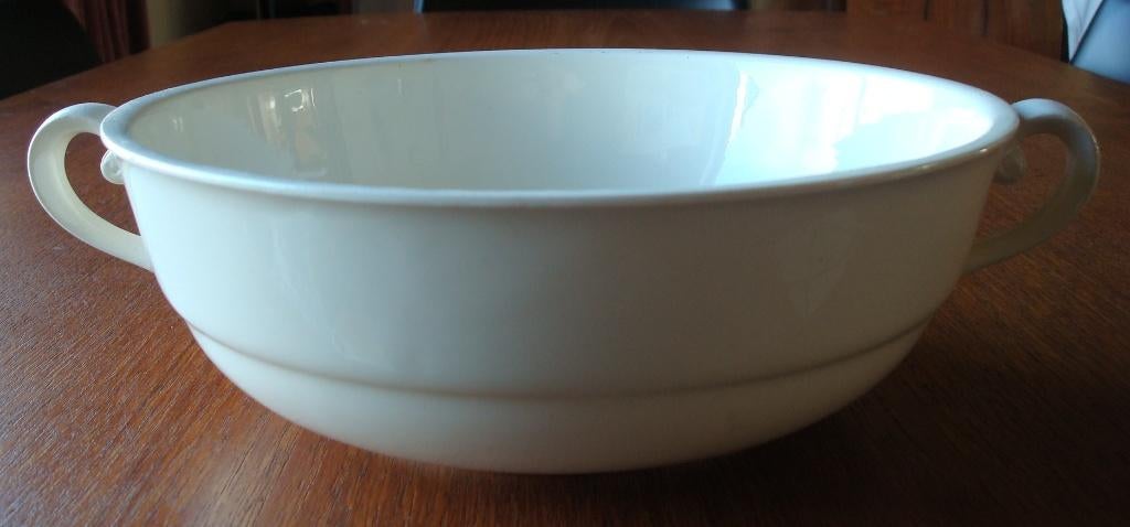 P. Regout Maastricht Schalen, Ophalen of Verzenden