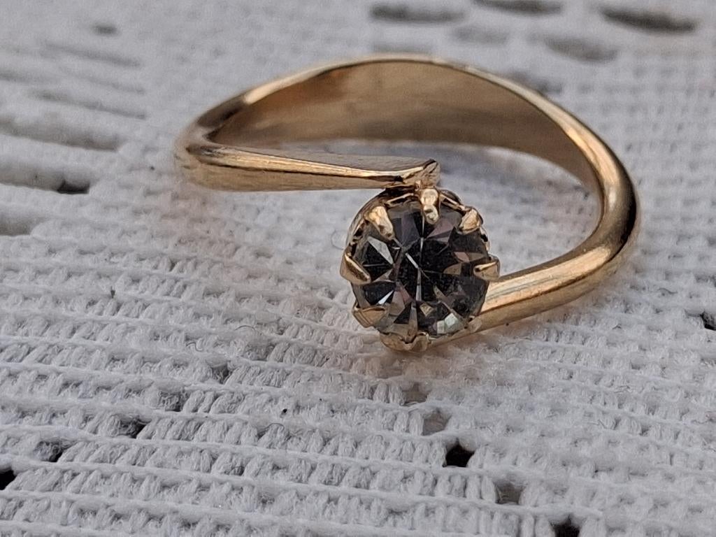 Vintage ring, Verzenden, Overige materialen, Ring, Met edelsteen