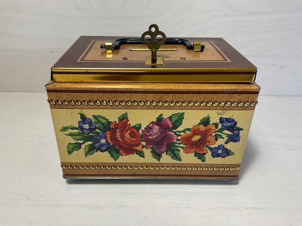 Oud blikken spaarpot De Beukelaer - GBC - met sleuteltje, Verzamelen, Ophalen of Verzenden, Gebruikt, Metaal of Blik, Overige thema's