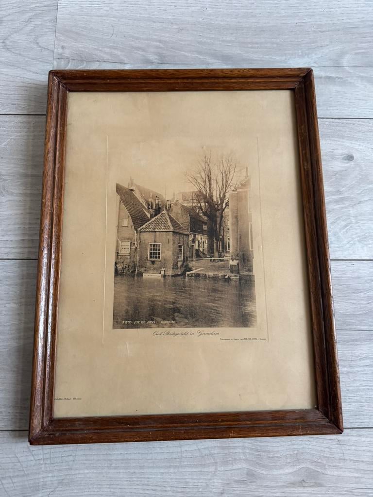 Oude foto van Gorinchem in lijst., Ophalen