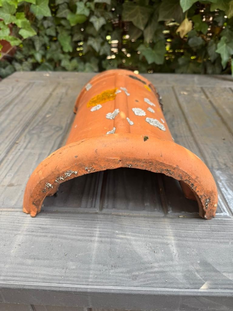 Oude holle keramische dakpannen, Doe-het-zelf en Verbouw, Dakpannen en Dakbedekking, Ophalen, Steen of Klei, Zo goed als nieuw
