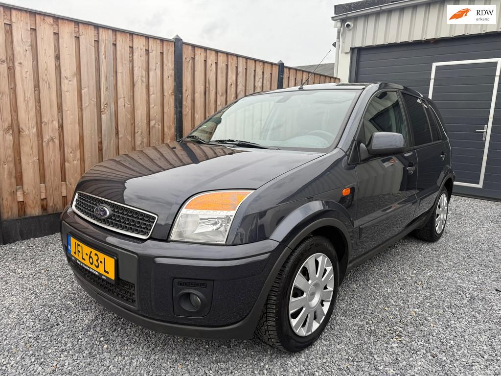 Ford FUSION 1.6-16V Futura Automaat | PDC | Elek. Ramen |APK, Gebruikt, 1064 kg, Zwart, Bedrijf