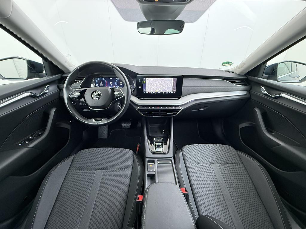 Skoda Octavia e-TSI AUT Trekhaak Adap.Cruise Camera Navi Ecc, Gebruikt, Blauw, Origineel Nederlands, Hybride Elektrisch/Benzine