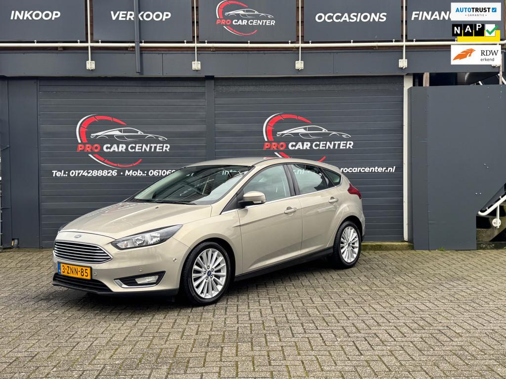 Ford Focus 1.0 Titanium Edition CLIMATE|CRUISE|V-A PDC|NAVI|, Gebruikt, Euro 6, Origineel Nederlands, Grijs