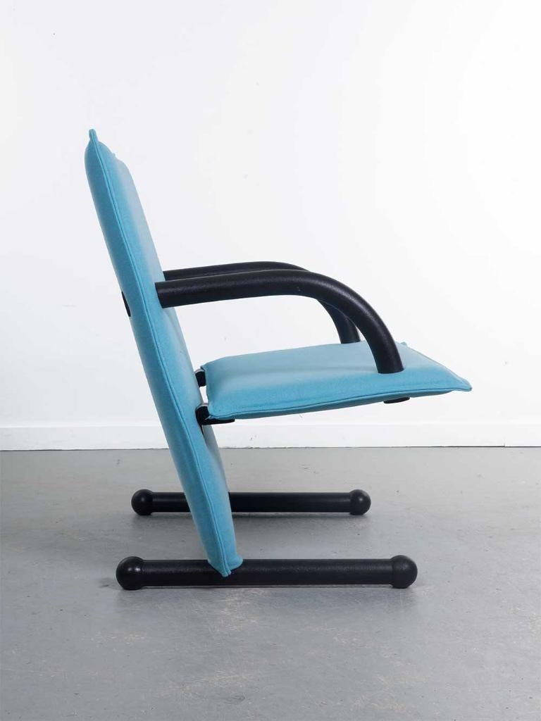Lichtblauwe T-line fauteuil – Burkhard Vogtherr – Arflex, Stof, 75 tot 100 cm, Ophalen of Verzenden, Zo goed als nieuw