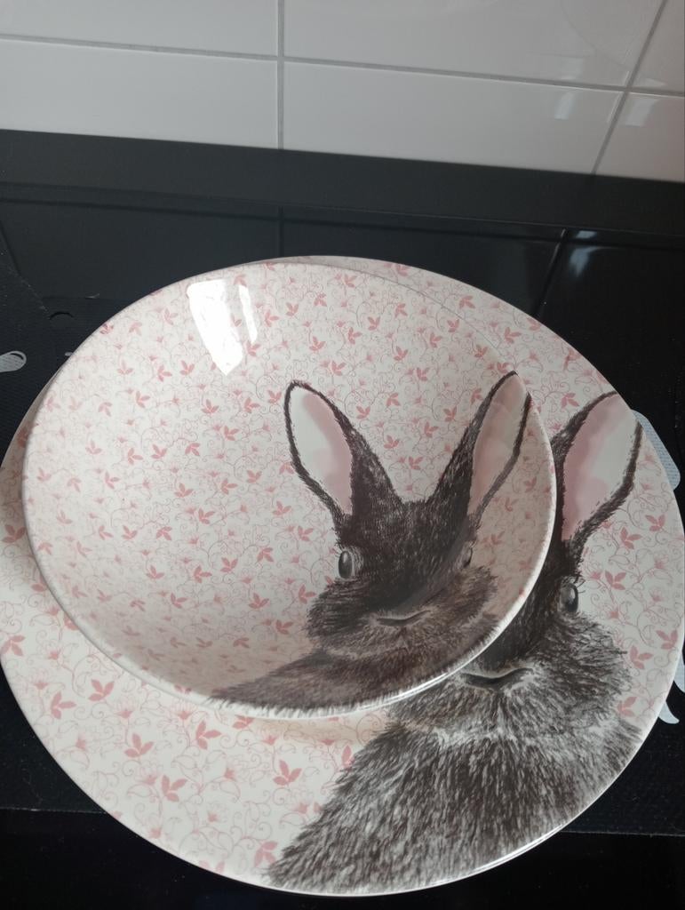 Royal Stafford paasset, Huis en Inrichting, Keuken | Servies, Ophalen of Verzenden, Nieuw, Porselein, Overige stijlen