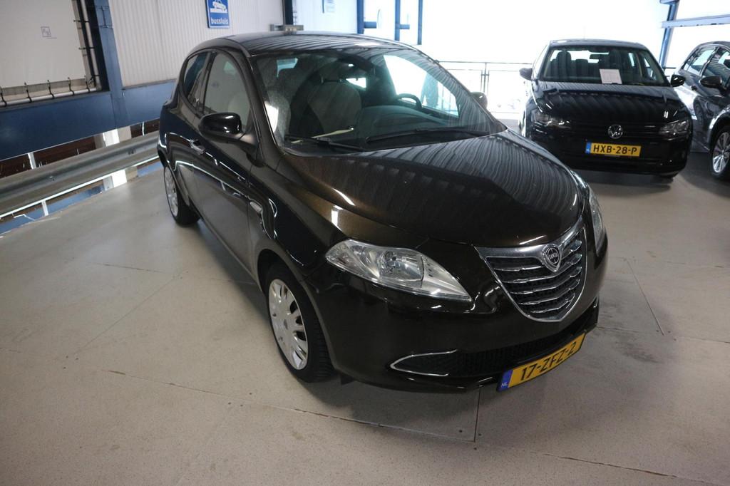 Lancia Ypsilon 0.9 TwinAir Gold / SUPER LEUKE AUTO ! ! !, Voorwielaandrijving, Euro 5, 86 pk, Gebruikt