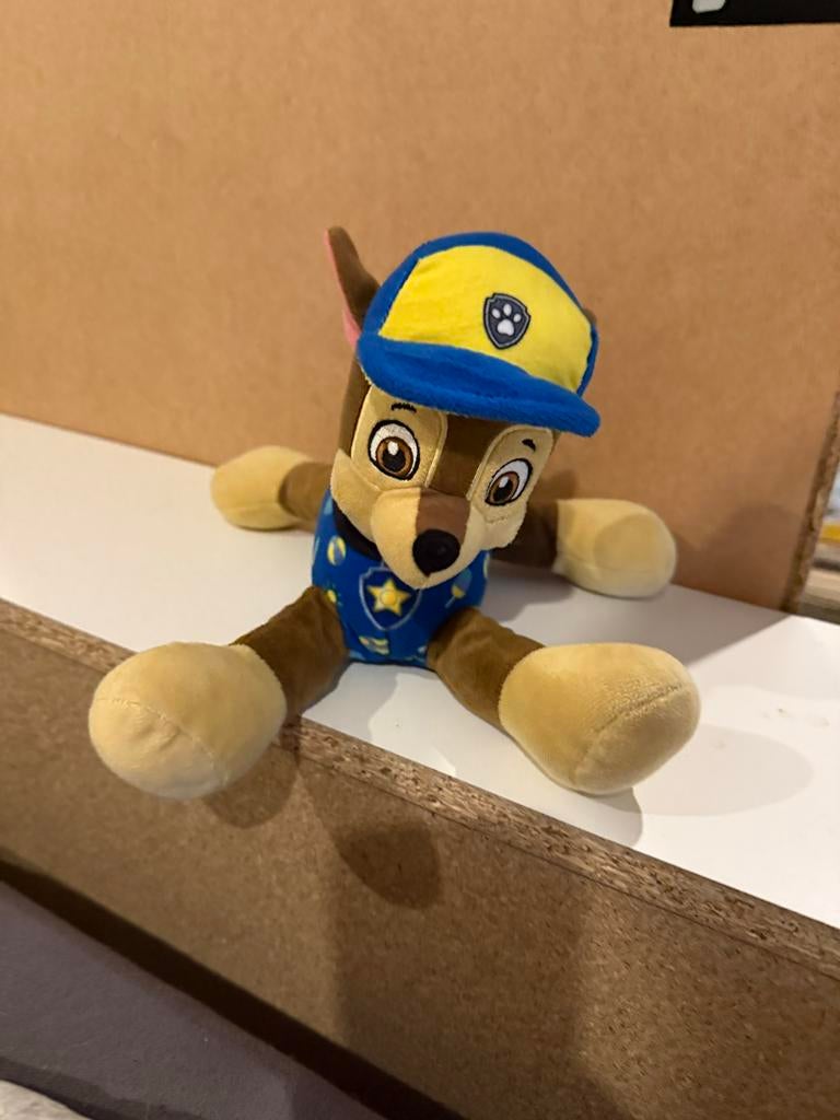 Paw Patrol Chase knuffel - Zo goed als nieuw, Ophalen of Verzenden, Zo goed als nieuw, Hond