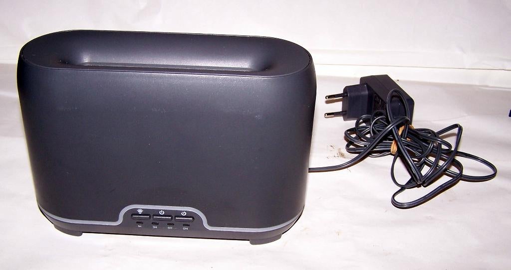 Elektrische luchtbevochtiger. Nieuwstaat., Ophalen of Verzenden, Zo goed als nieuw, Luchtontvochter