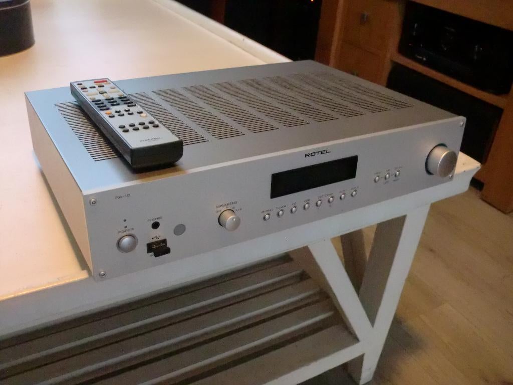 Rotel RA-12 Stereo Integrated Amplifier onderhoud gehad., Overige merken, Refurbished, Ophalen of Verzenden, 60 tot 120 watt