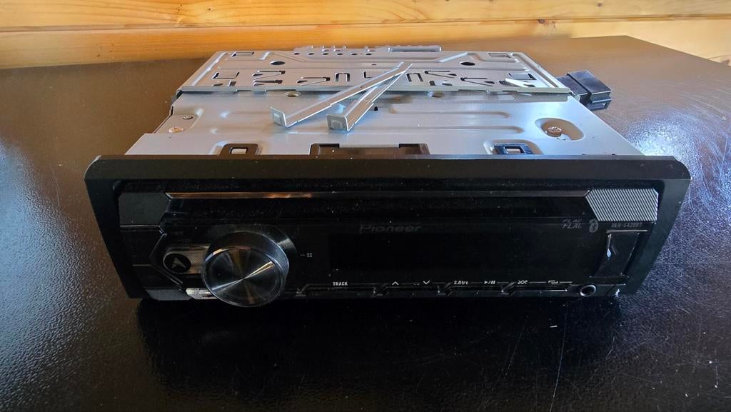 Pioneer Autoradio CD USB Bluetooth - DEH-S420BT, Ophalen of Verzenden, Gebruikt