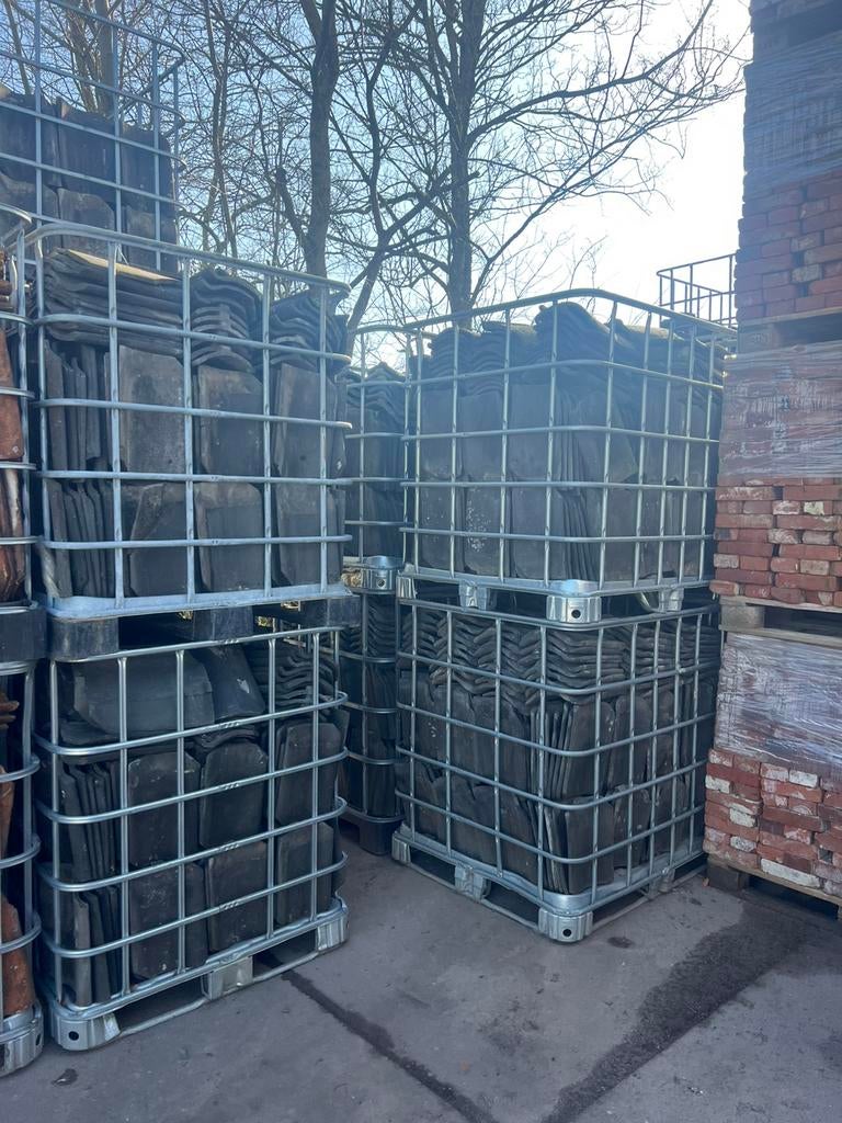 OVH oude Blauw grijs gesmoorde holle pannen 2.000 stuks, Doe-het-zelf en Verbouw, Dakpannen en Dakbedekking, Steen of Klei, Blauw