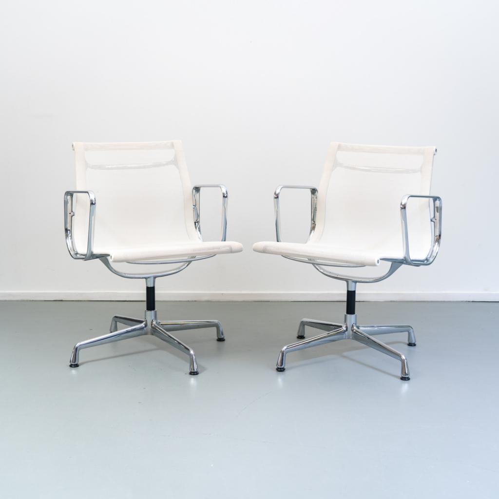6x Vitra EA 107 Wit Netweave - Gepolijst aluminium