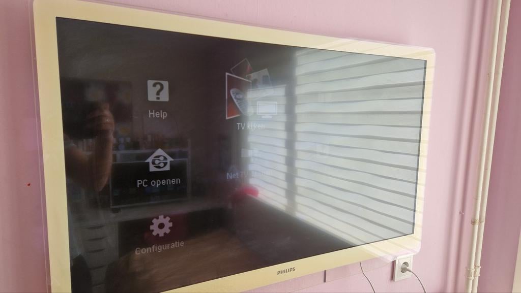 42 inch tv philips, Gebruikt, Vierkant, Ophalen of Verzenden, 100 tot 125 cm