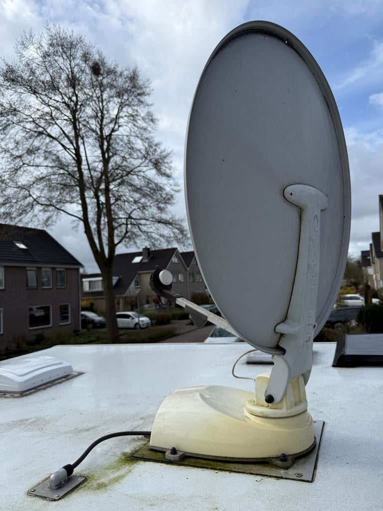 Oyster Vision Camper schotel, Ophalen, Gebruikt, (Schotel)antenne, Overige merken