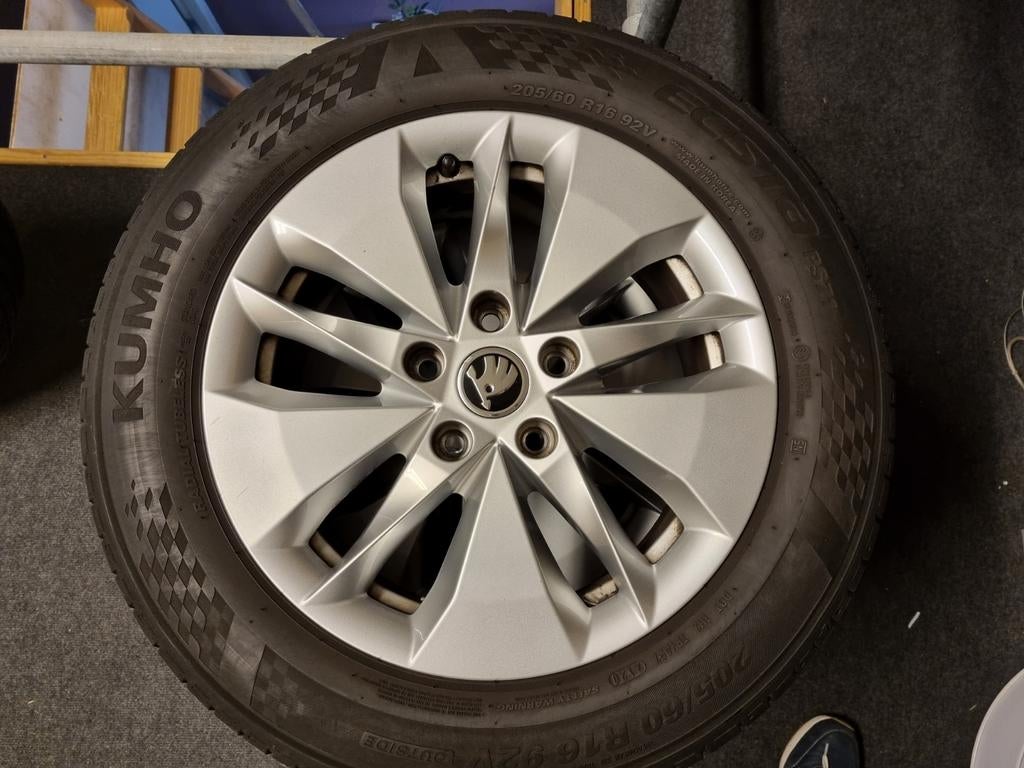 Velgen Skoda Octavia 16" 5x112 met zomerbanden, Ophalen, Gebruikt, 16 inch, Banden en Velgen