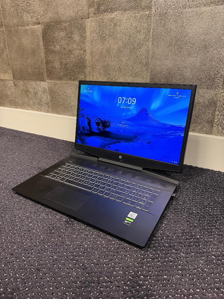 Laptop HP Pavilion Gaming 17 INCH / i7 / 1TB SSD / Zeer snel, Ophalen, Gebruikt, Met videokaart, 2 tot 3 Ghz