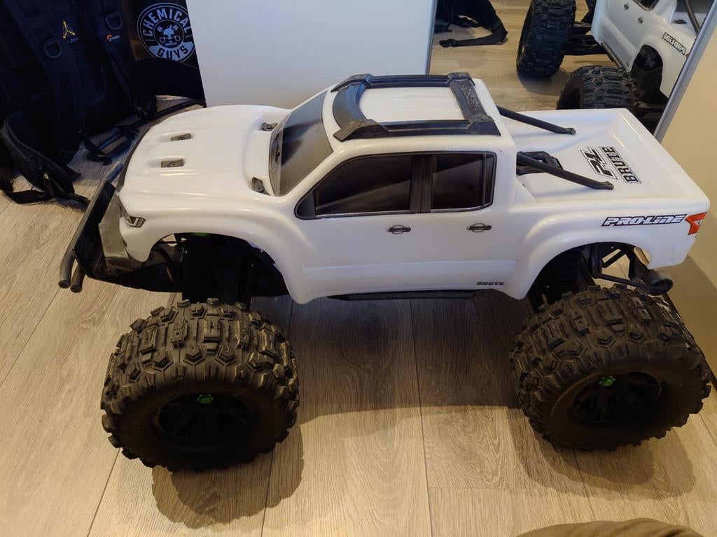 Traxxas X Maxx 8S, Hobby en Vrije tijd, Modelbouw | Radiografisch | Auto's, Gebruikt, Auto offroad, RTR (Ready to Run), Schaal 1:8