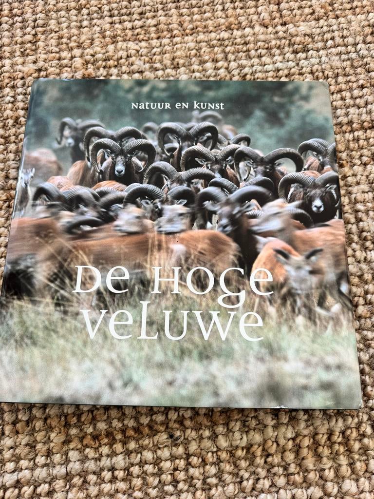 De Hoge Veluwe: Natuur en Kunst - Prachtig Fotoboek, Boeken, Natuur, Ophalen, Zo goed als nieuw, Wandel- of Recreatiegebieden