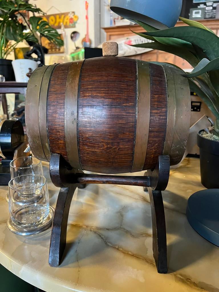 Antiek wijnvat (vaatje) met tapkraan. Messing, Ophalen of Verzenden, Zo goed als nieuw, Frankrijk, Overige typen