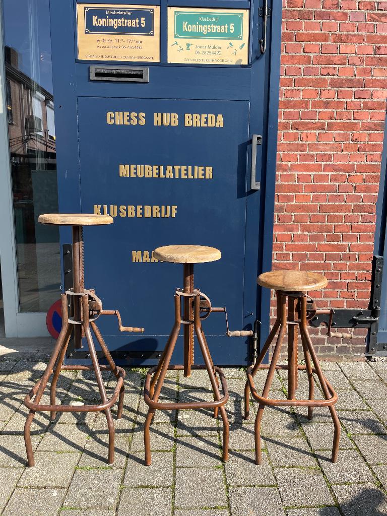 3x kruk, barkruk in hoogte verstelbaar industrieel, Ophalen