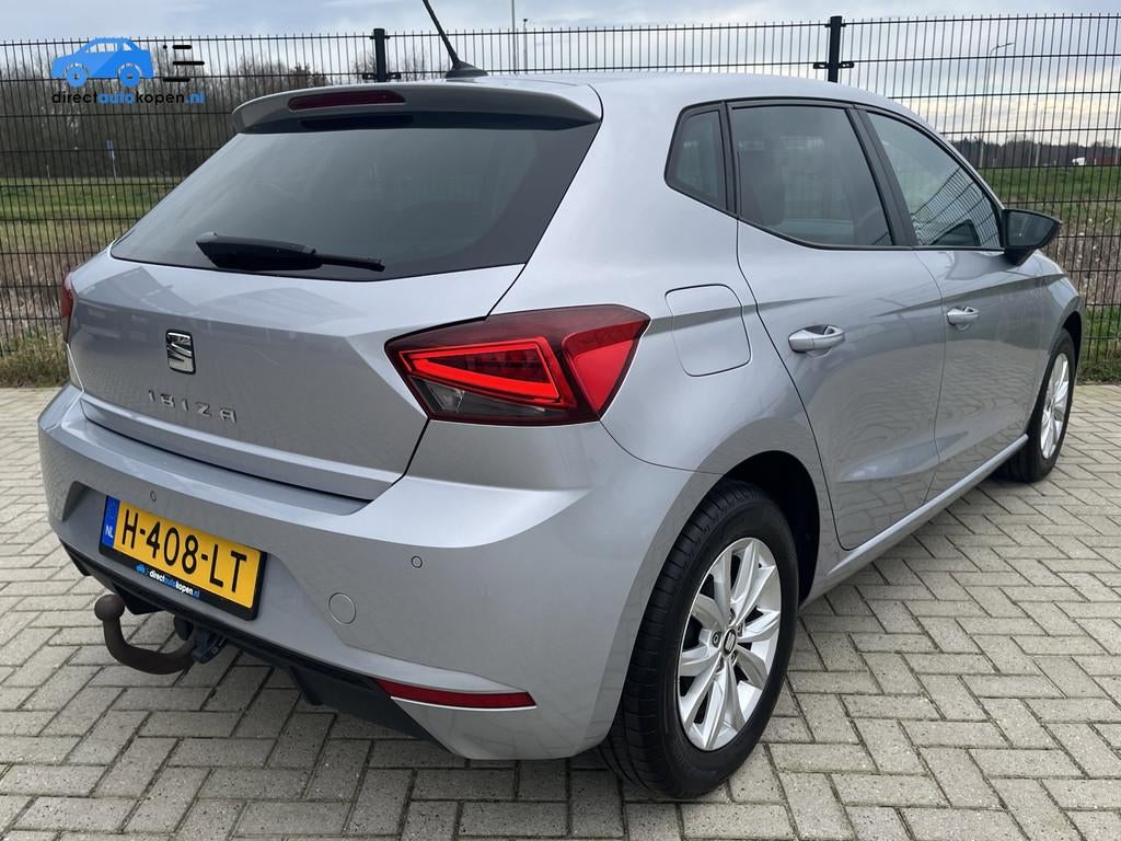 Seat Ibiza 1.0 TSI Style Business Intense | Carplay | Camera, Voorwielaandrijving, Euro 6, 95 pk, Ibiza