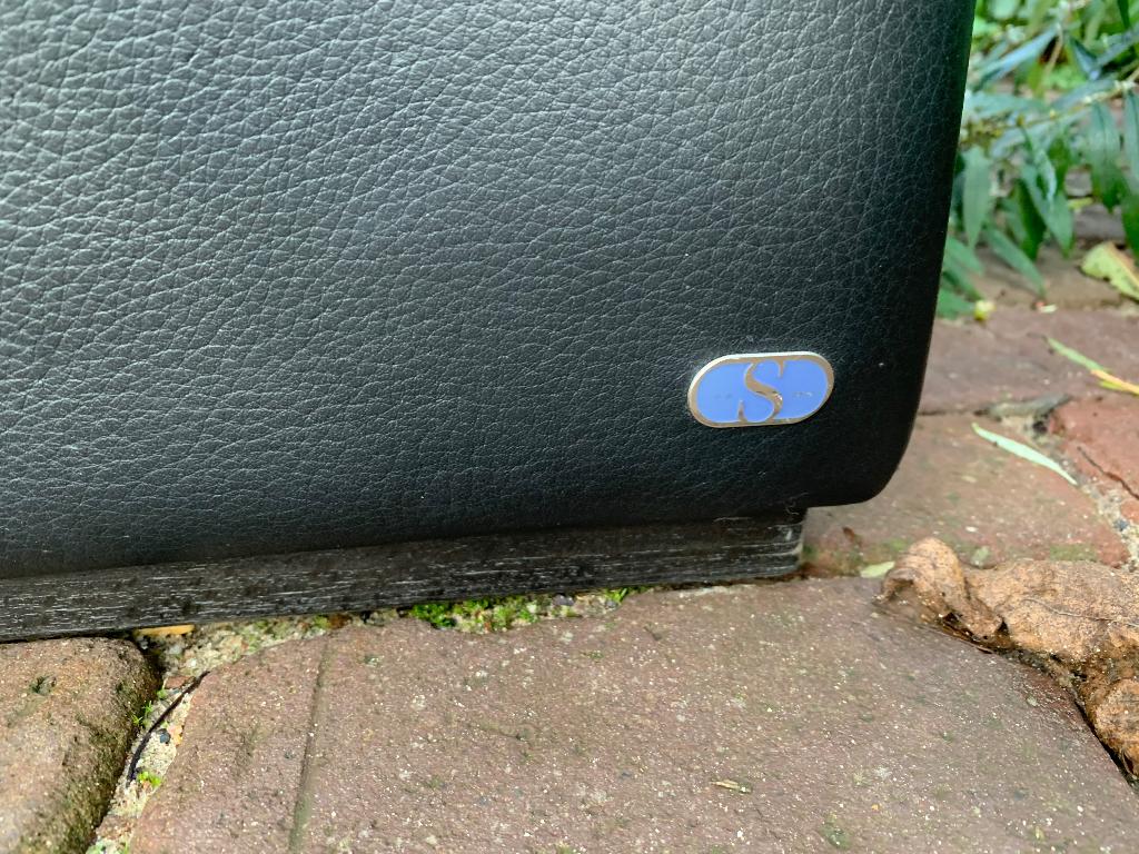 2x Desede DS55 Zwart leer nieuwstaat robuust Neckleder, Huis en Inrichting, Fauteuils, Ophalen, Mancave robuust Neckleder Klassiek tijdloos