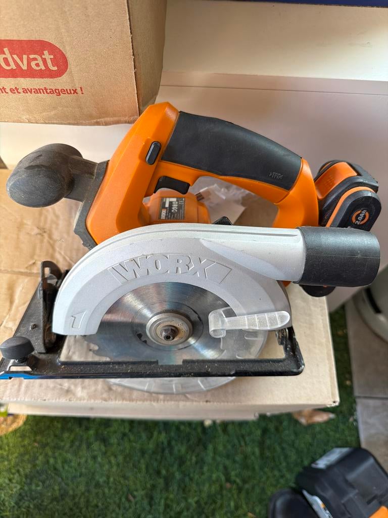 Worx Cirkelzaag met Accu en Lader, Doe-het-zelf en Verbouw, Gereedschap | Zaagmachines, Gebruikt, Cirkelzaag, Ophalen of Verzenden