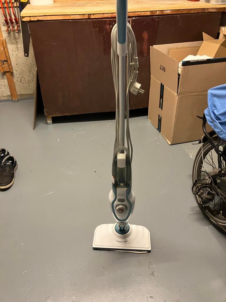 Black en Decker stoomreiniger steam-mop 1600 watt, Ophalen of Verzenden, Zo goed als nieuw